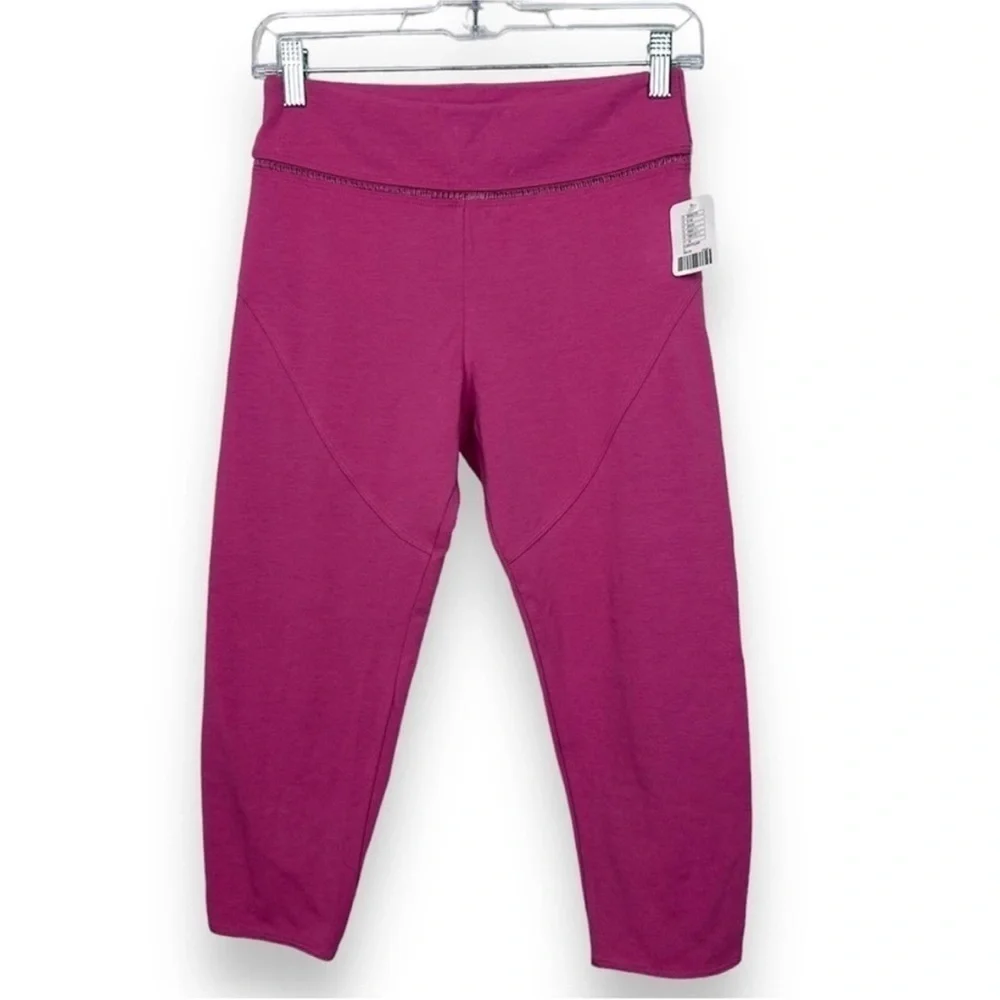 NWT Free People Movemement Scorpio Capri Leggings Ruched Purple Small
